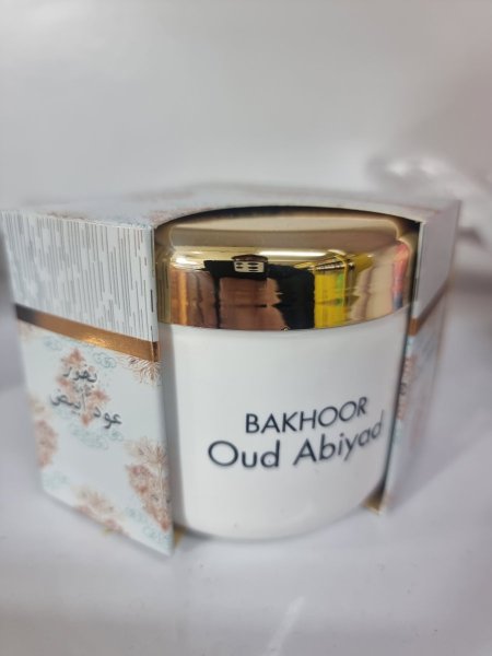 بخور عود ابيض