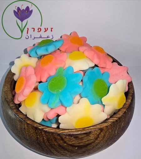 حلوى على شكل وردة 🌸