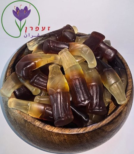 حلوى على شكل قارورة كولا