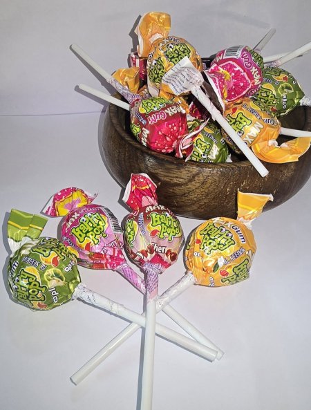 ملبس بطعم الفواكة