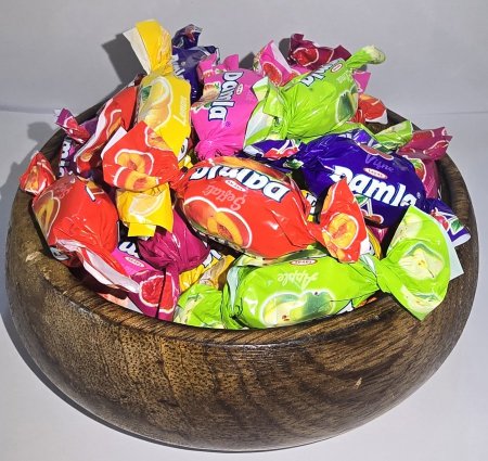 ملبس بطعم الفواكة