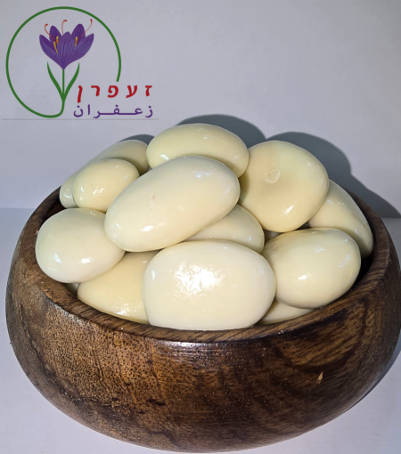 شكولاطة محشوة بالجوز