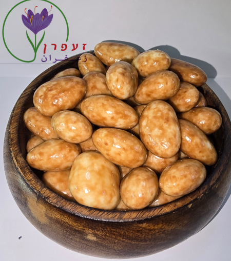 شكولاطة محشوة باللوز