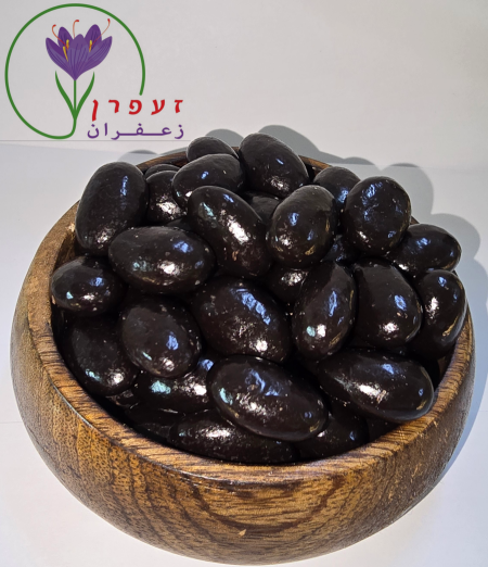 شكولاطة محشوة باللوز