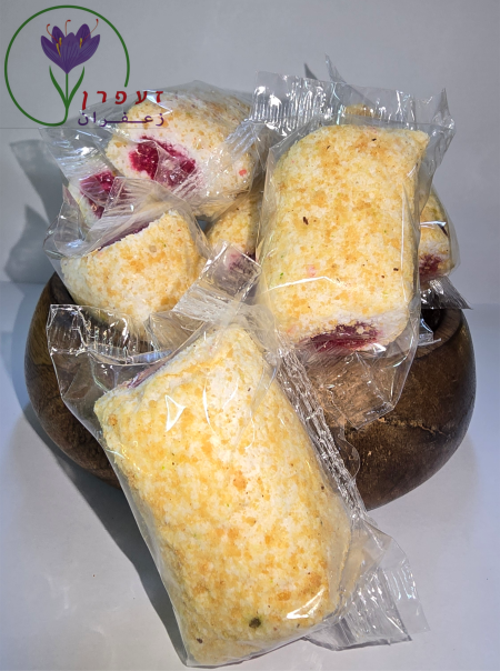 جوز الهند المغطاة باللوتوس